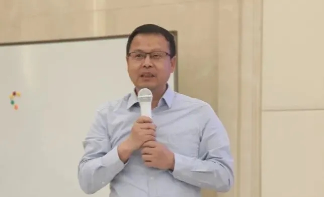 1714096087357163.jpg 640.webp.jpg