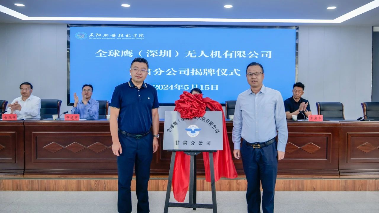 1715932491892177.jpg 5f3367205699b737e0909ea0546ee30a.jpg